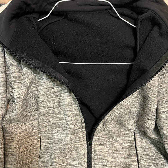 Women’s Lululemon Fleece sweater/ Zip up - Picture 3 of 4